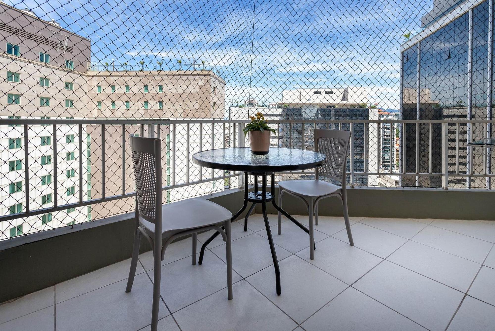 Apartamento Barra Palace